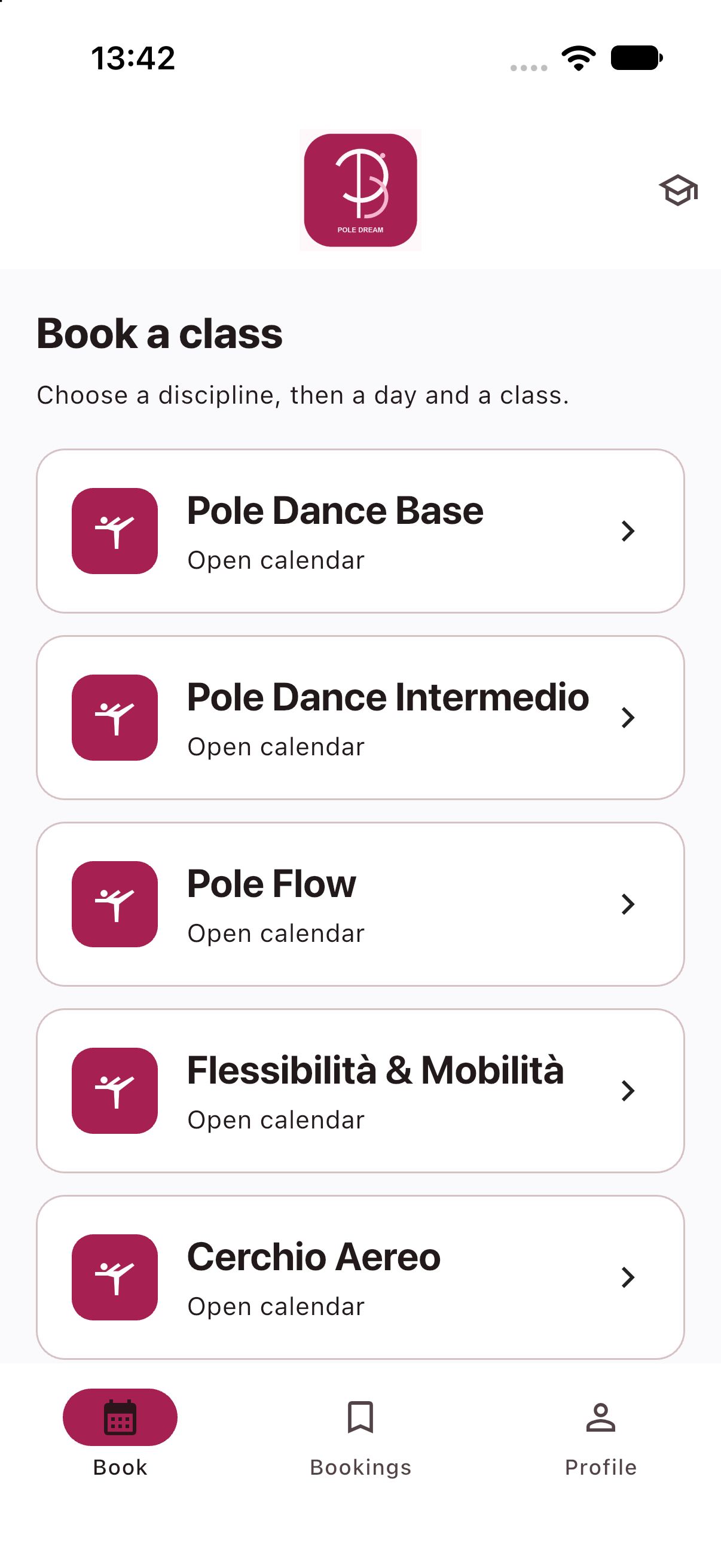 The Fonji app showing bookable courses at a demo school